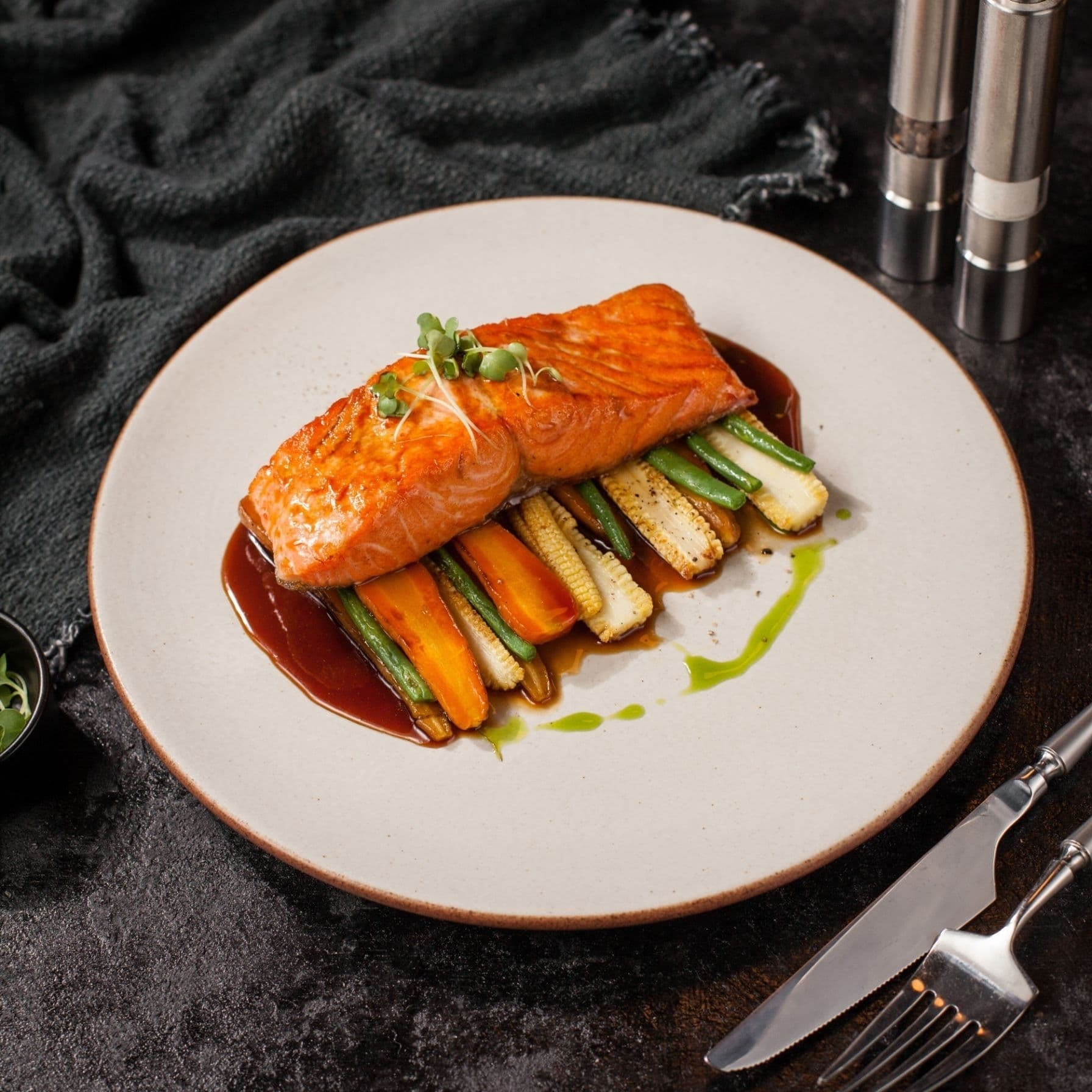 SALMON STEAK
