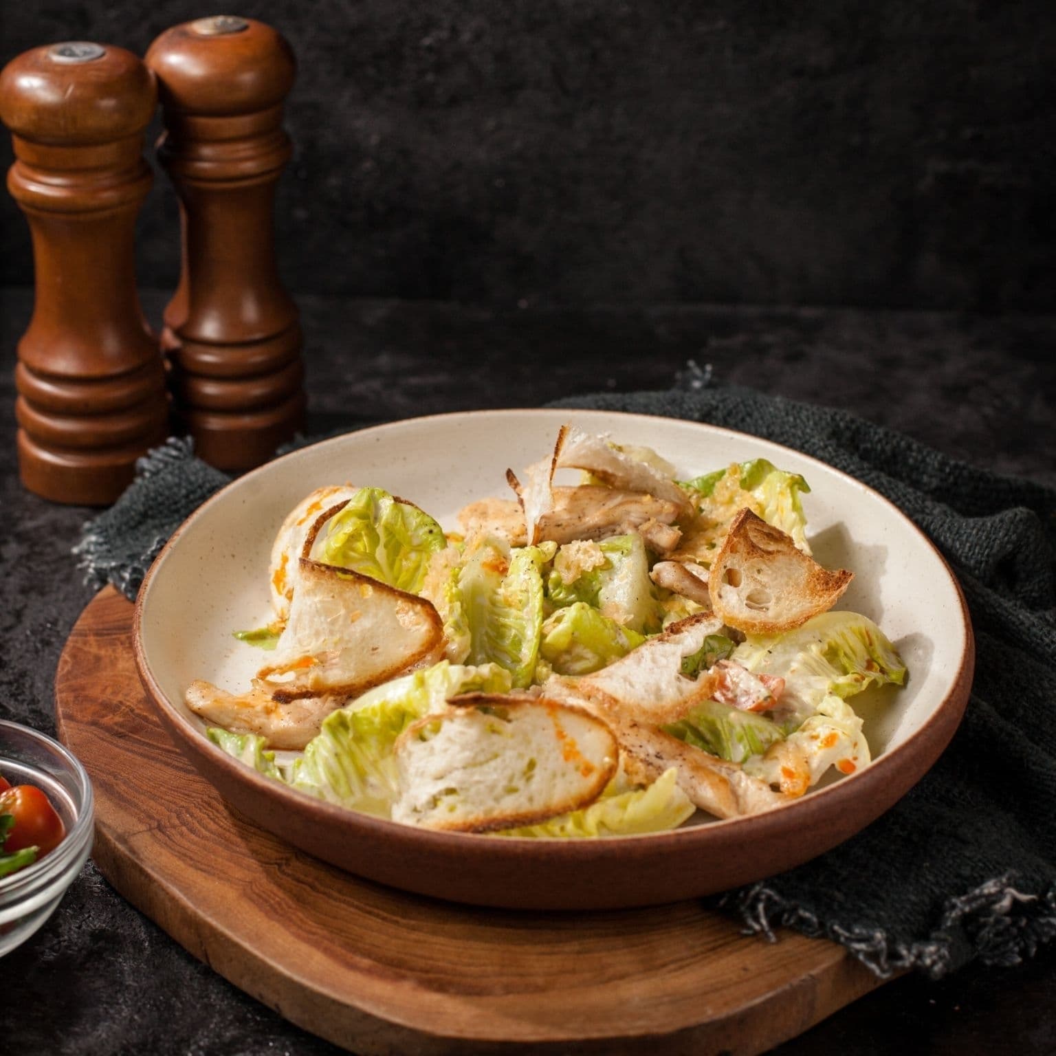 CAESAR SALAD WITH CHICKEN
