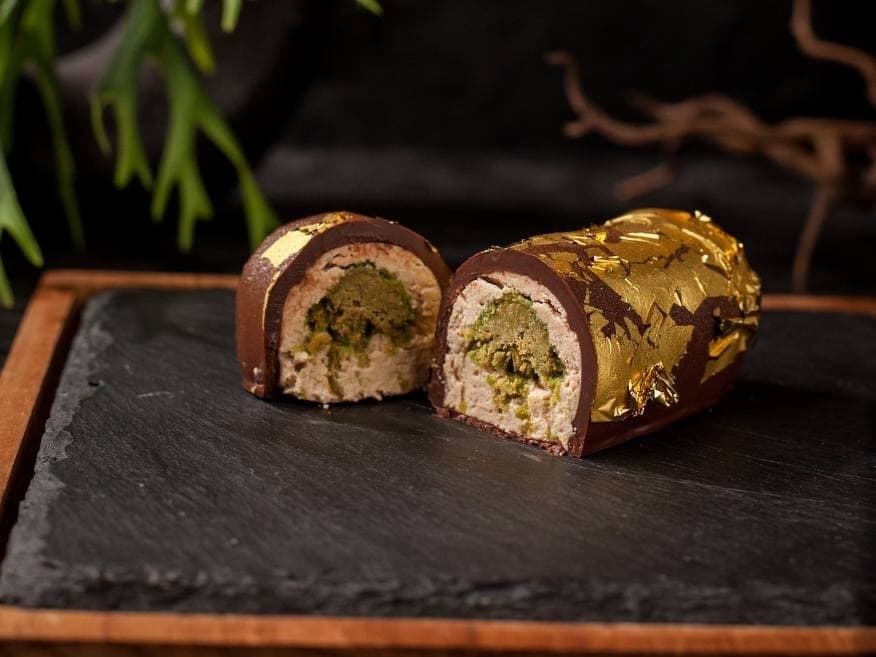 DUBAI-STYLE CHOCOLATE BAR